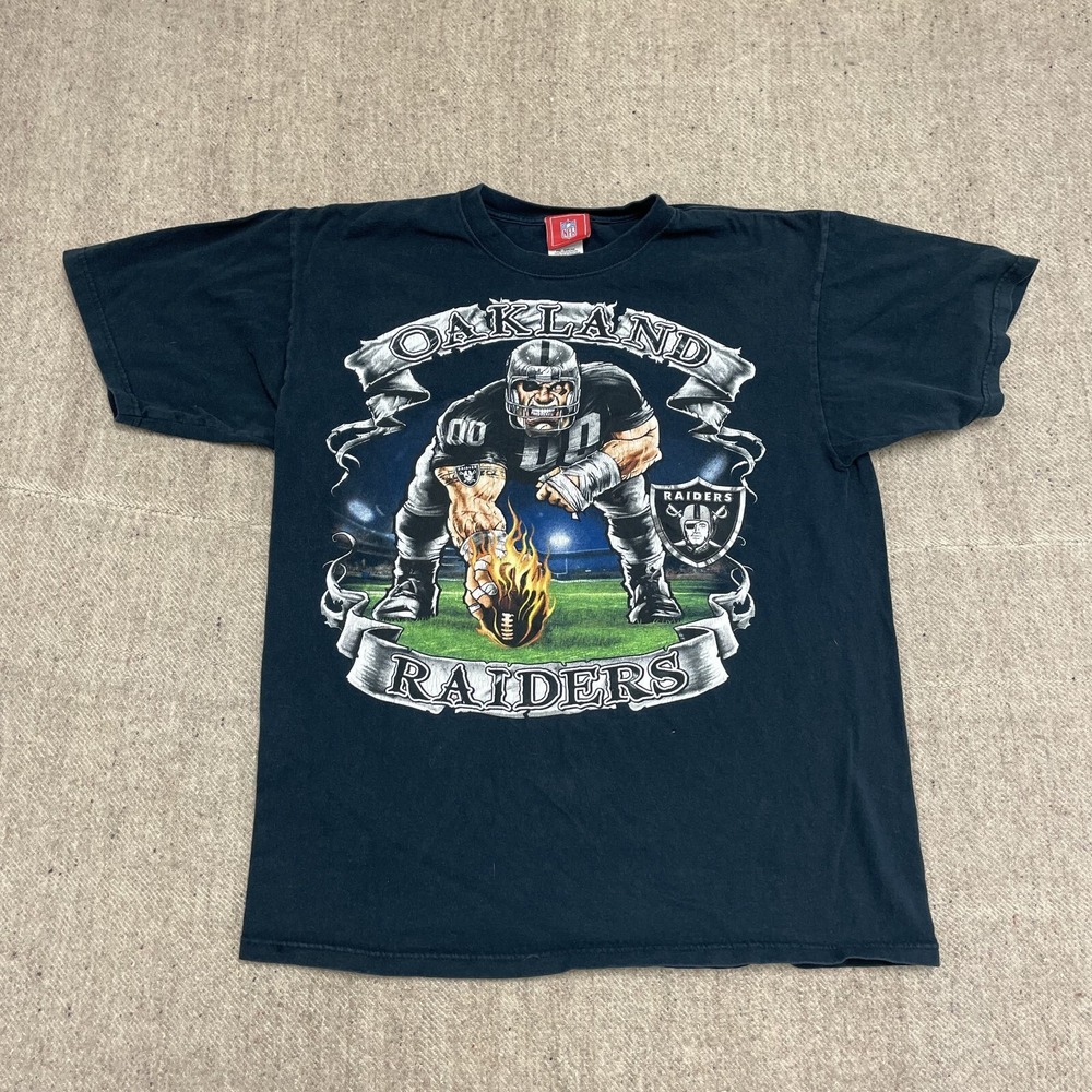 Vintage Oakland Raiders Graphic Shirtโ Men Large Black 2000s NFL